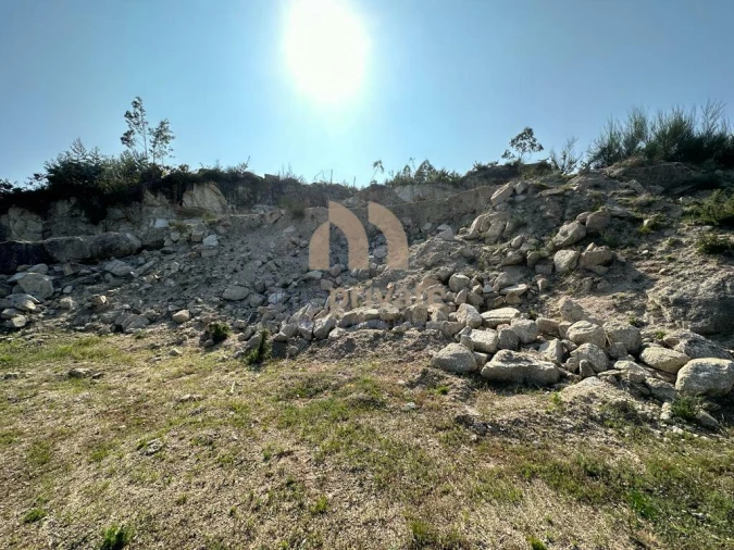 Terreno para Venda em Vilarinho Foto 6