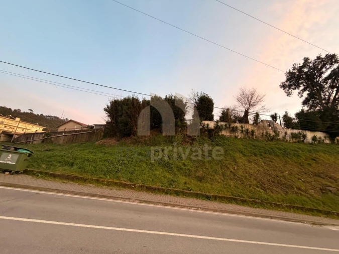 Terreno para Venda em Vilarinho Foto 6