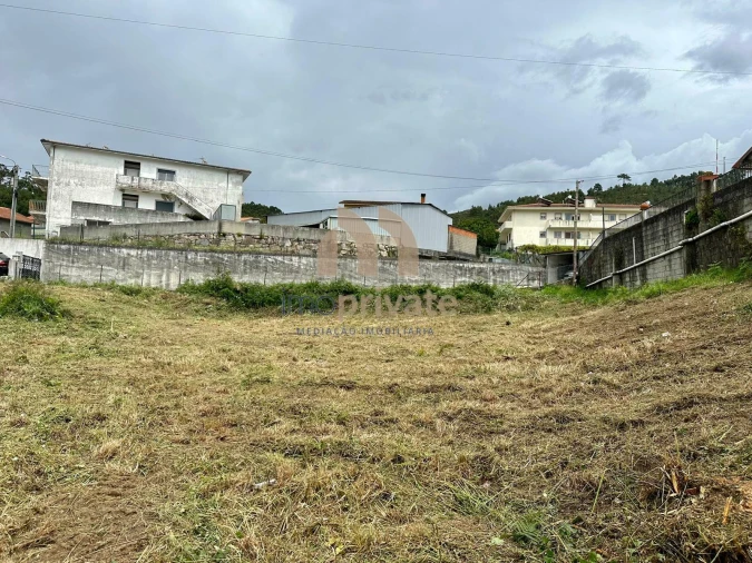 Terreno para Venda em Vilarinho Foto 4