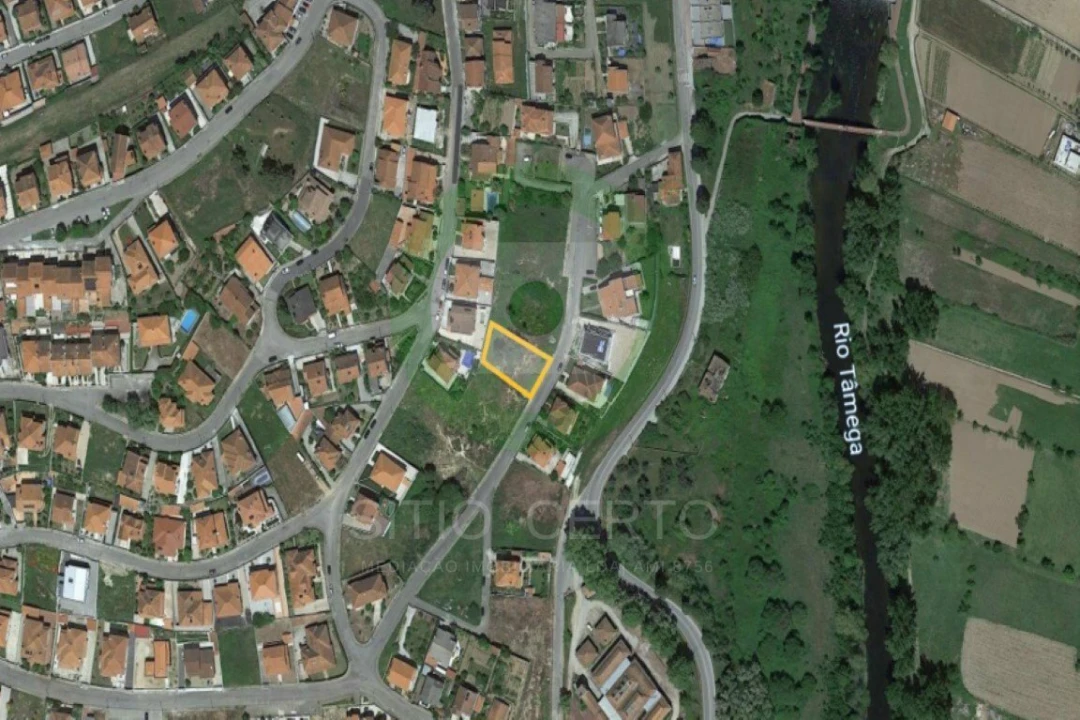 Terreno para Venda em Santa Maria Maior Foto 2