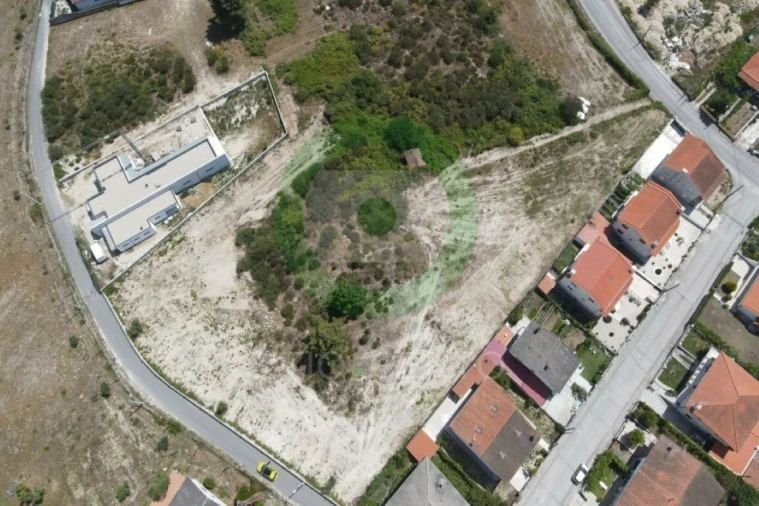 Terreno para Venda em Vila Verde da Raia Foto 4