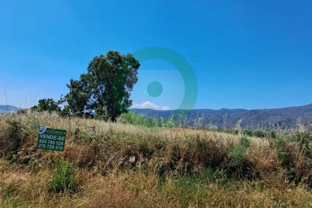 Terreno para Venda em Torre de Moncorvo Foto 1