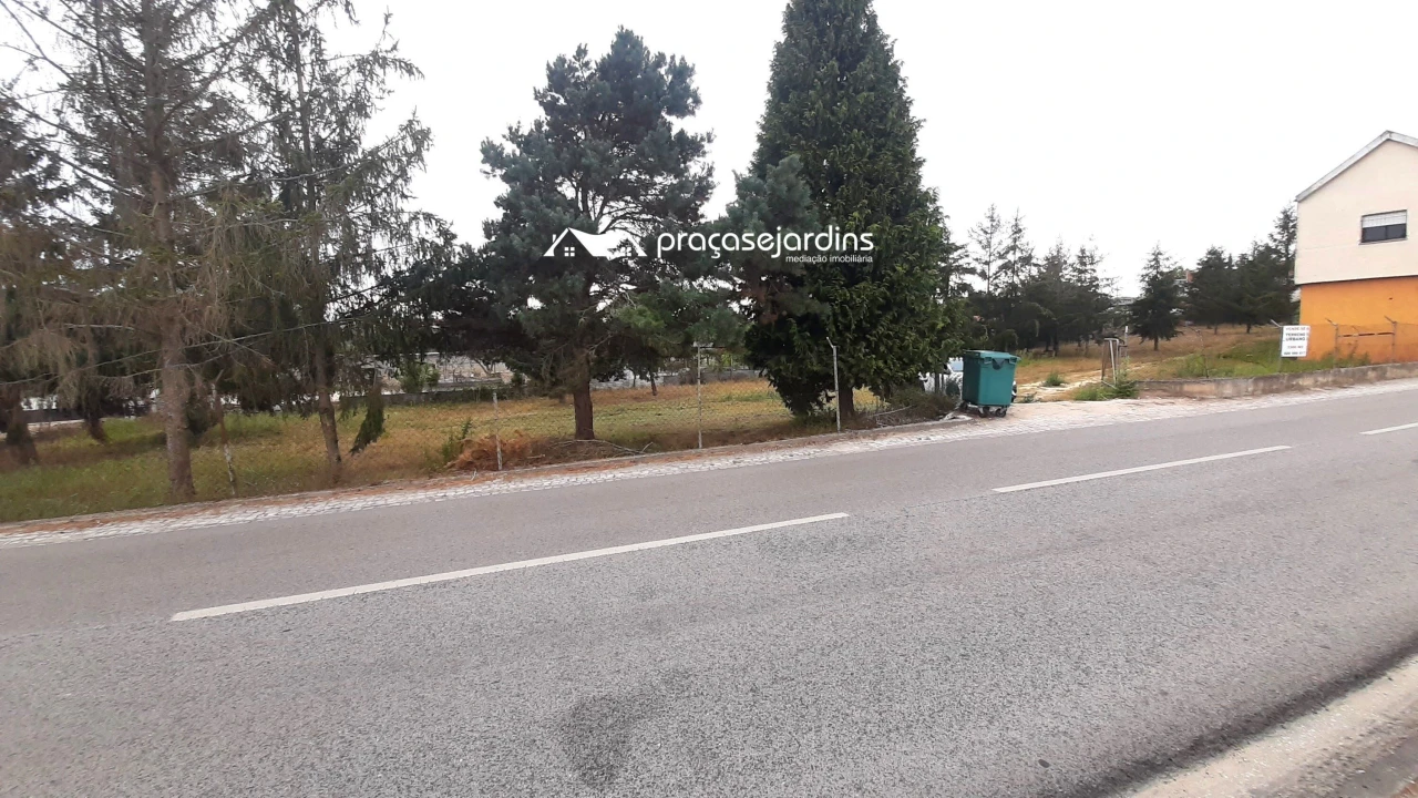 Terreno para Venda em Calvaria de Cima Foto 9