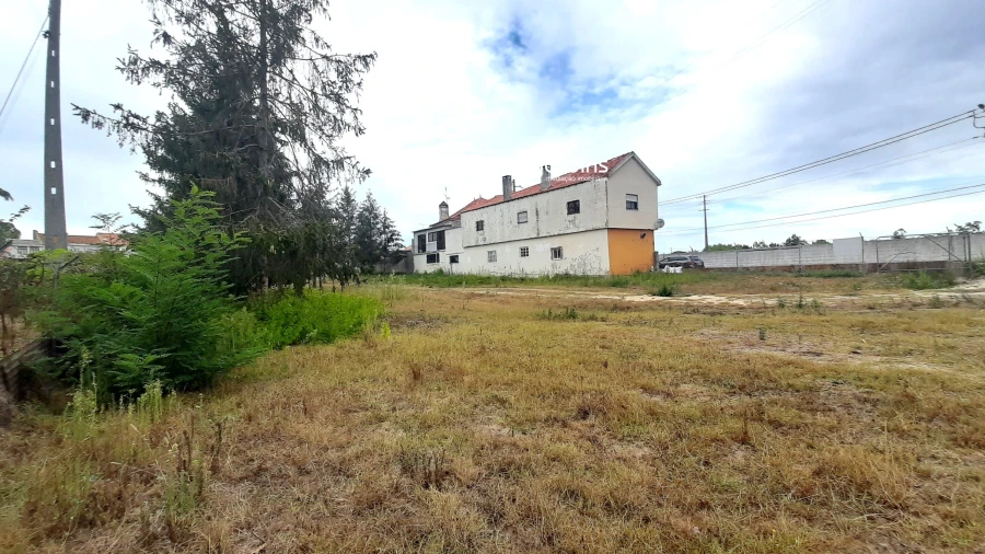 Terreno para Venda em Calvaria de Cima