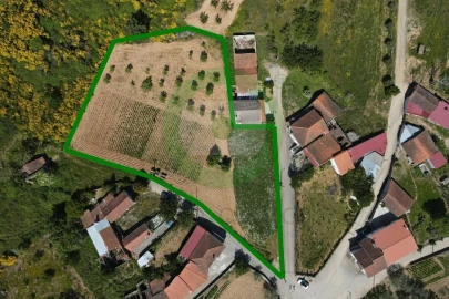 Terreno para Venda em Curopos e Vale de Janeiro