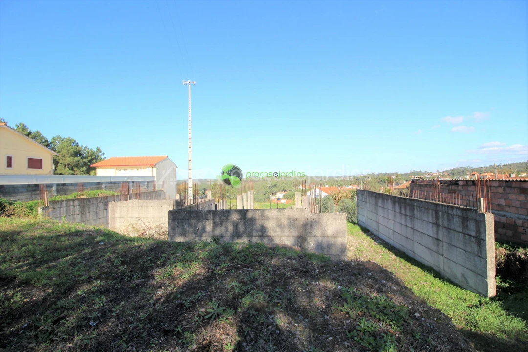 Terreno para Venda em Caranguejeira Foto 6