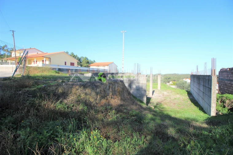 Terreno para Venda em Caranguejeira Foto 9