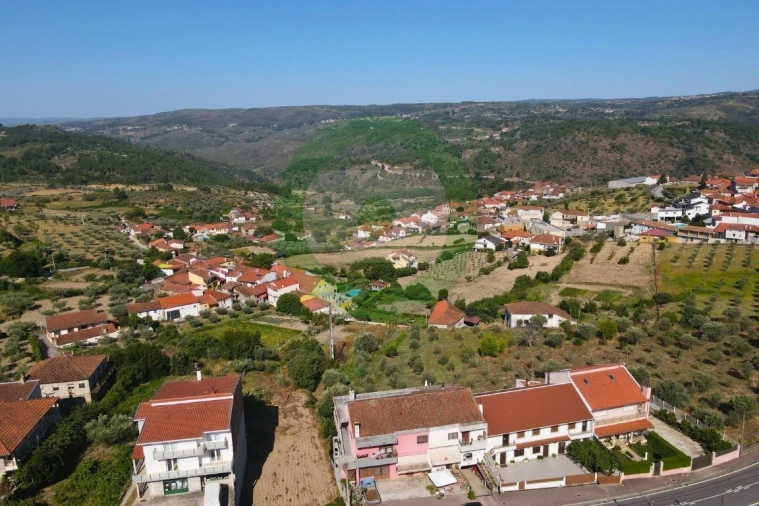 Terreno para Venda em Rebordelo Foto 3