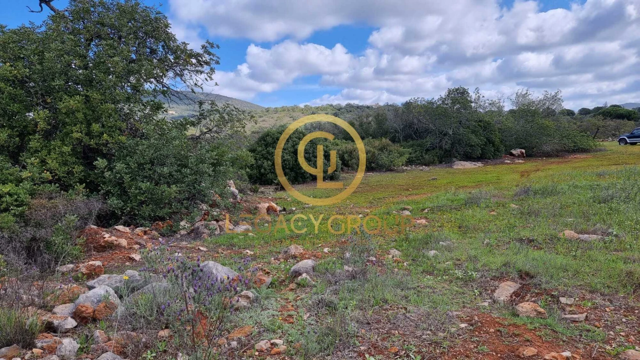 Terreno para Venda em Santa Barbara de Nexe Foto 3