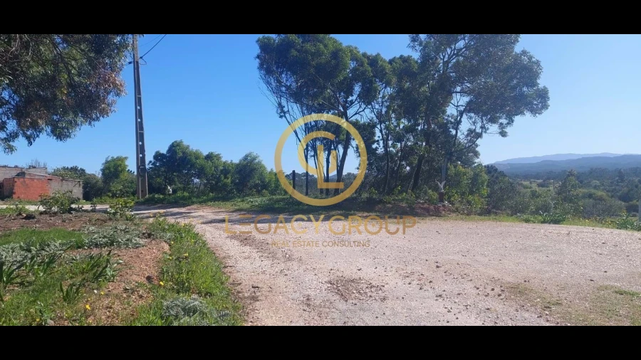 Terreno para Venda em Rogil