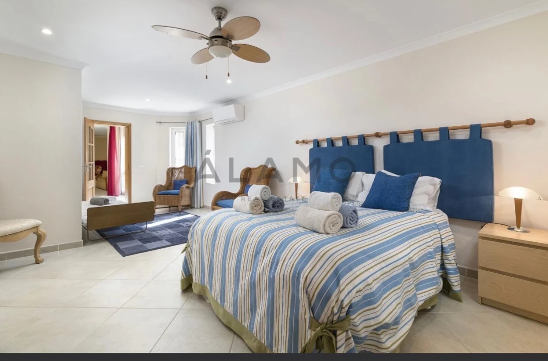 Moradia T7 para Venda em Loule (São Clemente) Foto 37