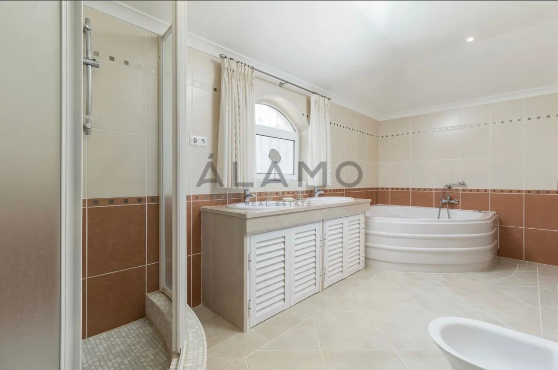 Moradia T7 para Venda em Loule (São Clemente) Foto 42