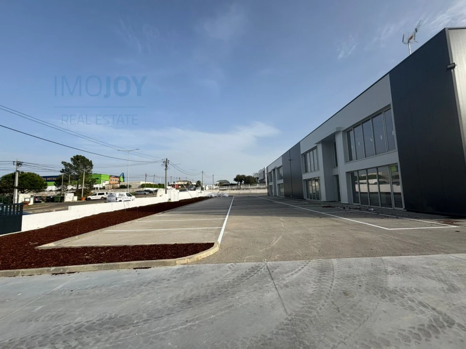 Armazém para Arrendamento em Moita Foto 11