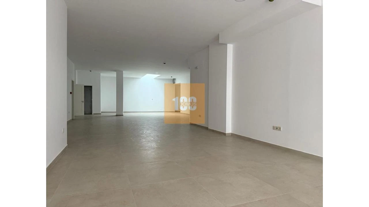 Negócio para Arrendamento em Cidade da Maia Foto 4