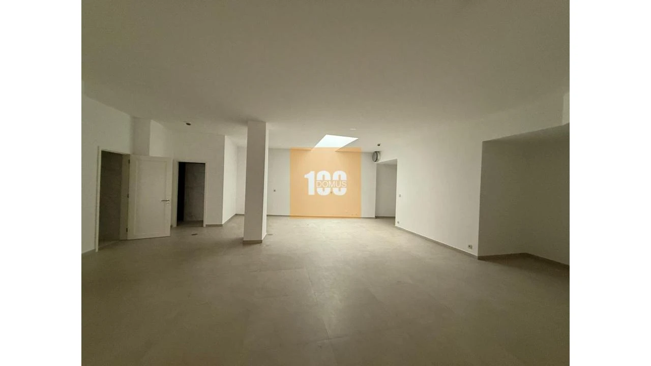 Negócio para Arrendamento em Cidade da Maia Foto 5