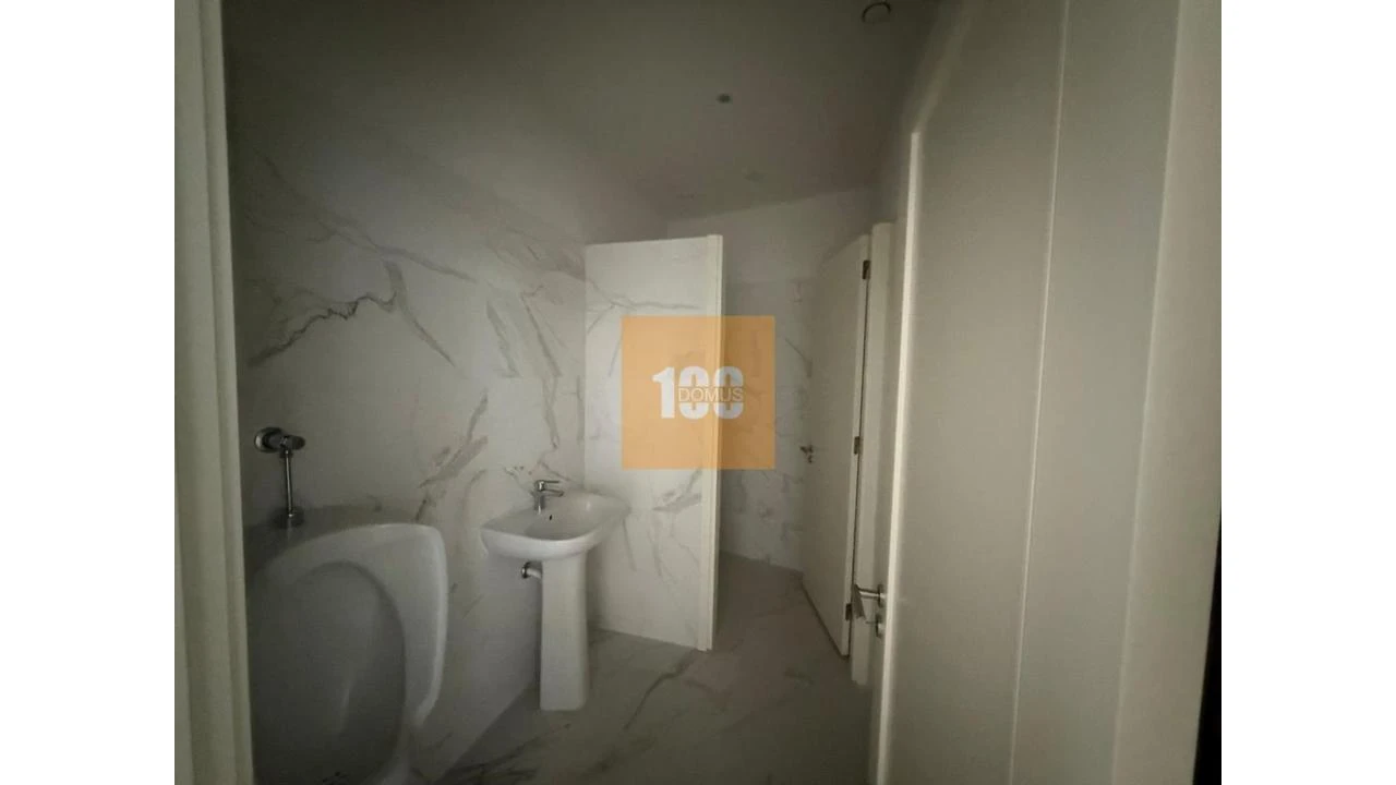 Negócio para Arrendamento em Cidade da Maia Foto 10