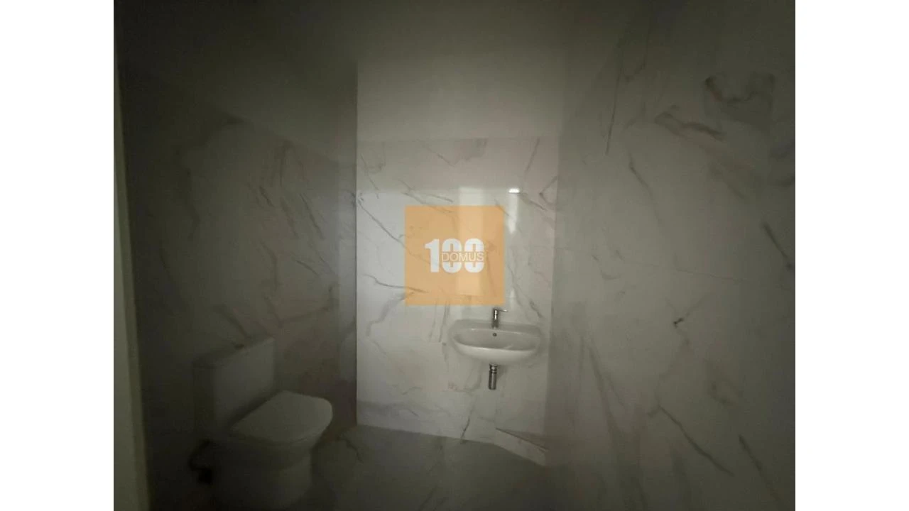 Negócio para Arrendamento em Cidade da Maia Foto 11