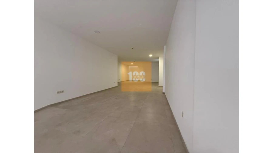 Negócio para Arrendamento em Cidade da Maia Foto 4