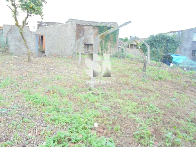 Moradia T2 para Venda em Arrifana Foto 14