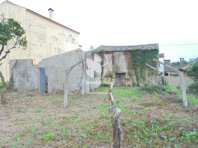 Moradia T2 para Venda em Arrifana Foto 16