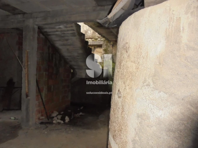 Moradia T2 para Venda em Arrifana Foto 23