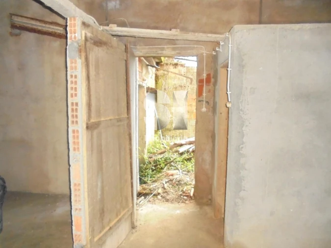 Moradia T2 para Venda em Arrifana Foto 31