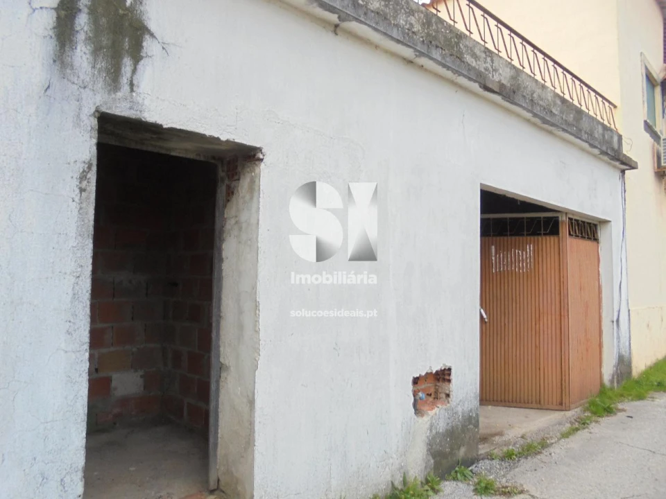 Moradia T2 para Venda em Arrifana Foto 4