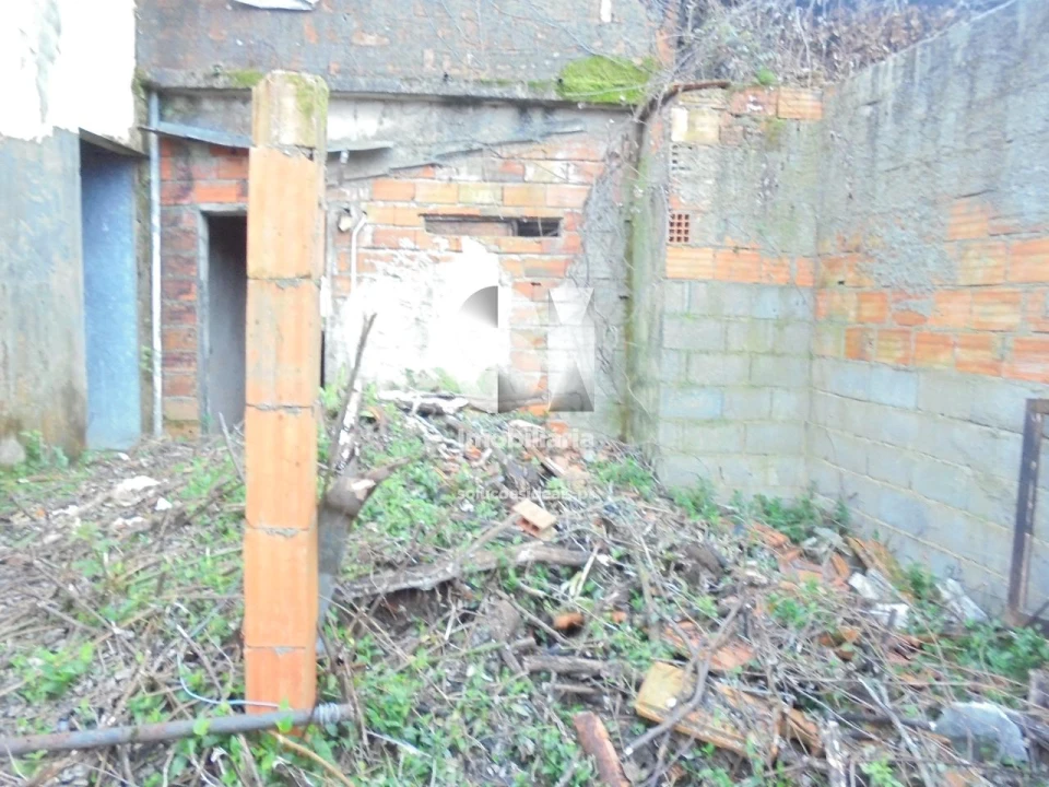 Moradia T2 para Venda em Arrifana Foto 17