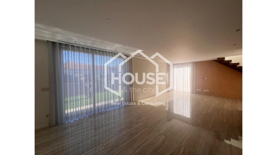 Moradia T4 para Venda em São Bernardo Foto 6