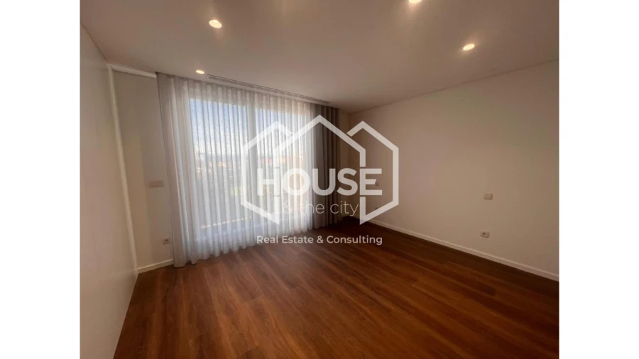 Moradia T4 para Venda em São Bernardo Foto 18