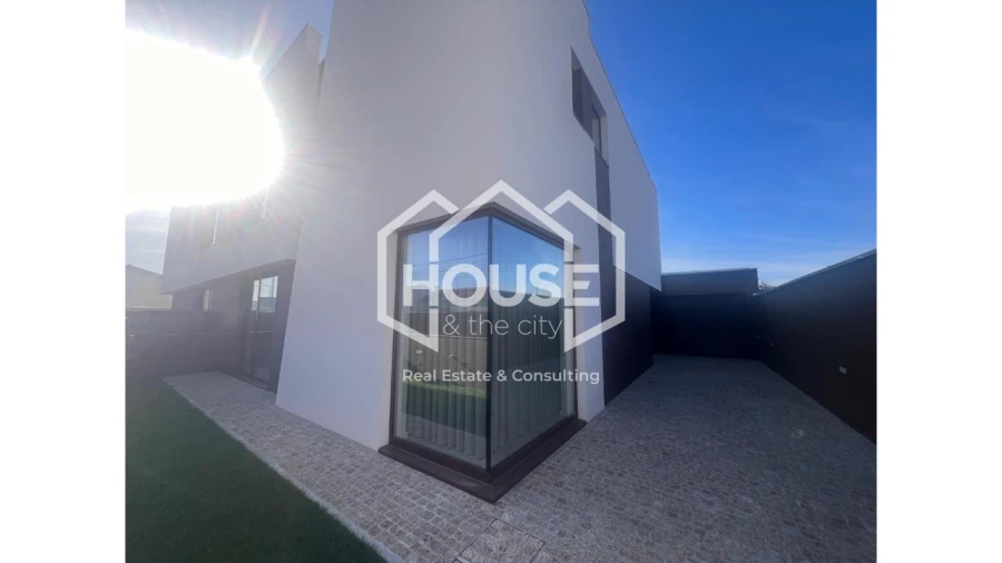 Moradia T4 para Venda em São Bernardo Foto 24