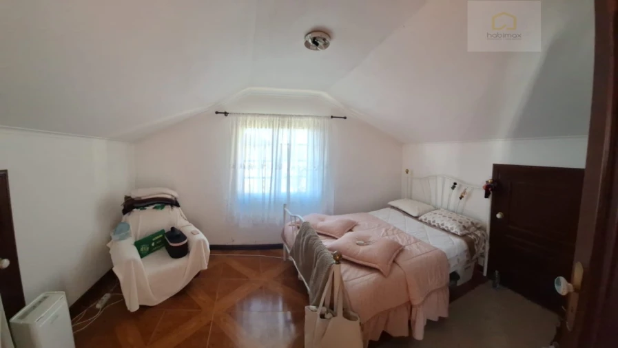 Moradia T8 para Venda em Agua de Pau Foto 23