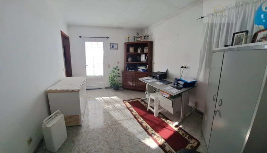 Moradia T8 para Venda em Agua de Pau Foto 24