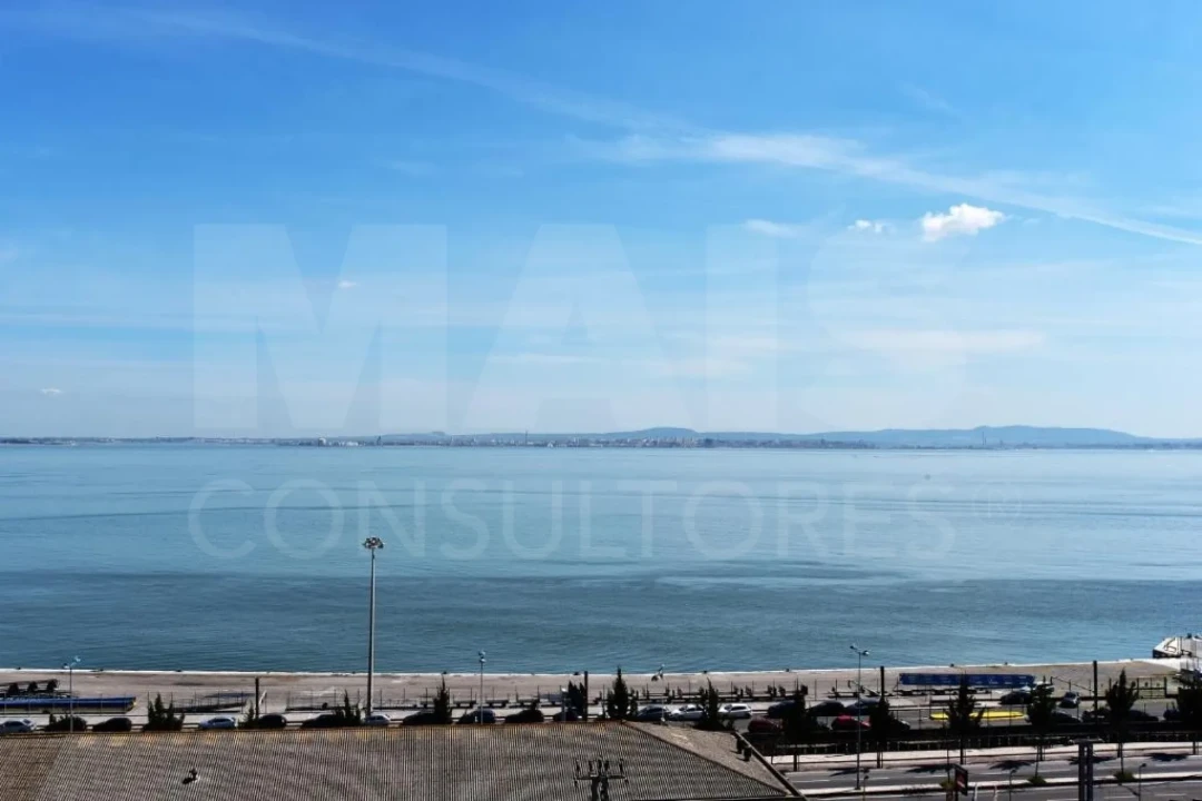 Apartamento T2 para Venda em São Vicente Foto 1