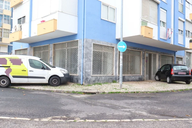 Loja para Venda em Águas Livres Foto 1