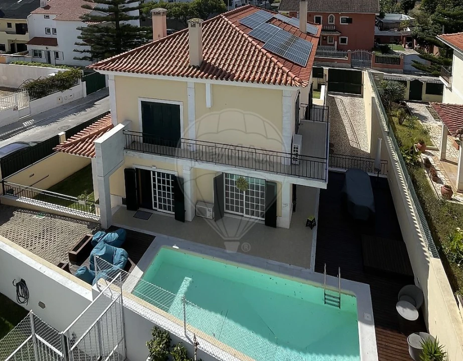Moradia T5 para Venda em Carcavelos e Parede Foto 13