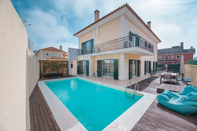 Moradia T5 para Venda em Carcavelos e Parede Foto 49