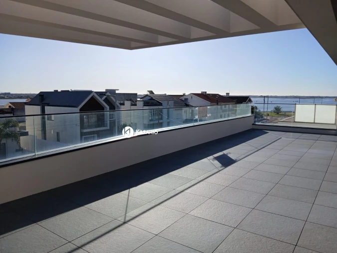 Apartamento T4 para Venda em Gafanha da Encarnação Foto 14