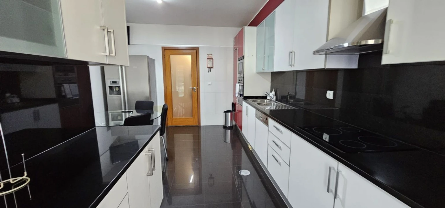 Apartamento T3 para Venda em São Martinho Foto 10