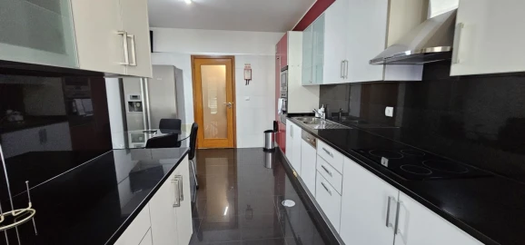 Apartamento T3 para Venda em São Martinho
