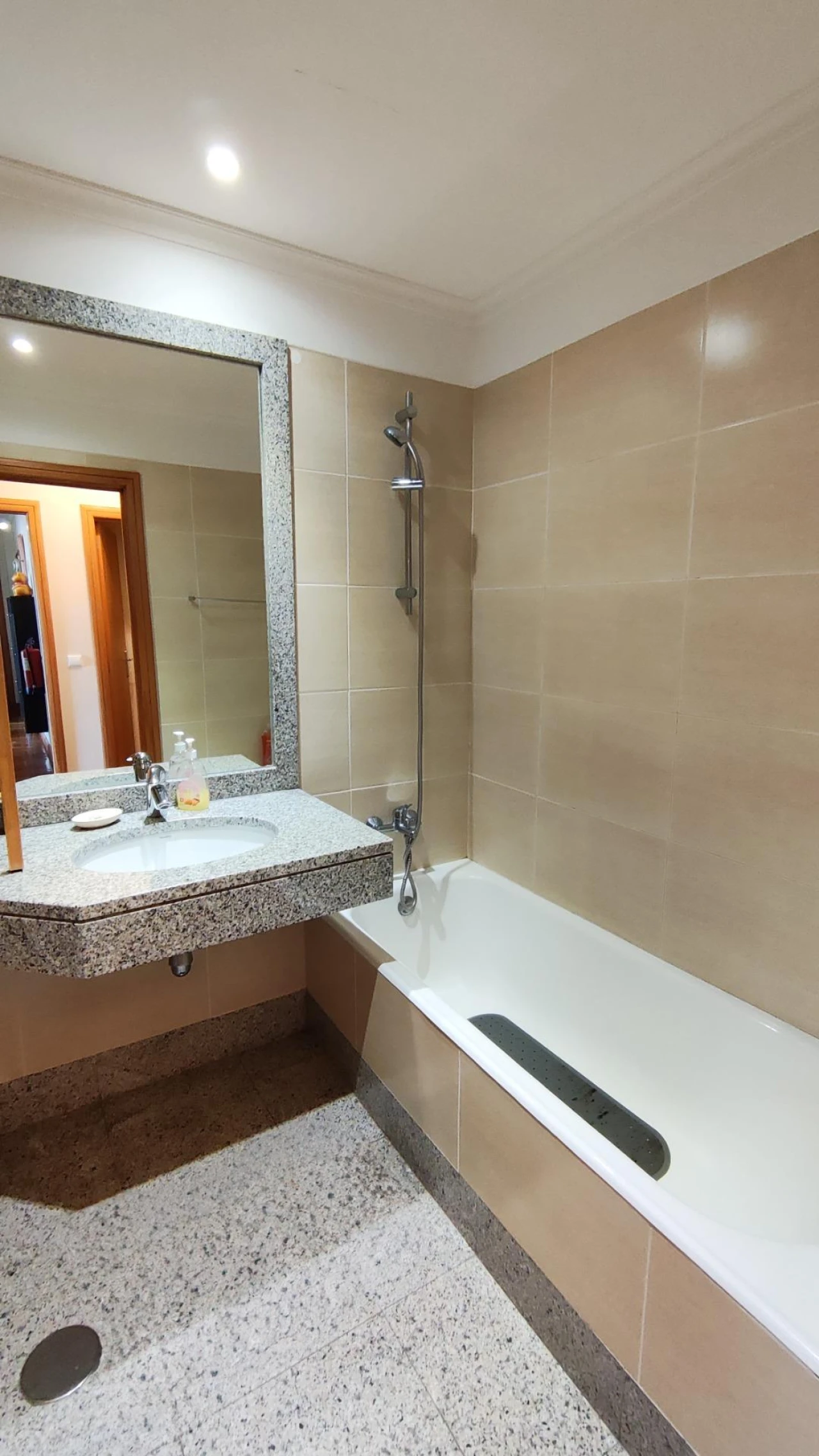 Apartamento T3 para Venda em São Martinho Foto 27
