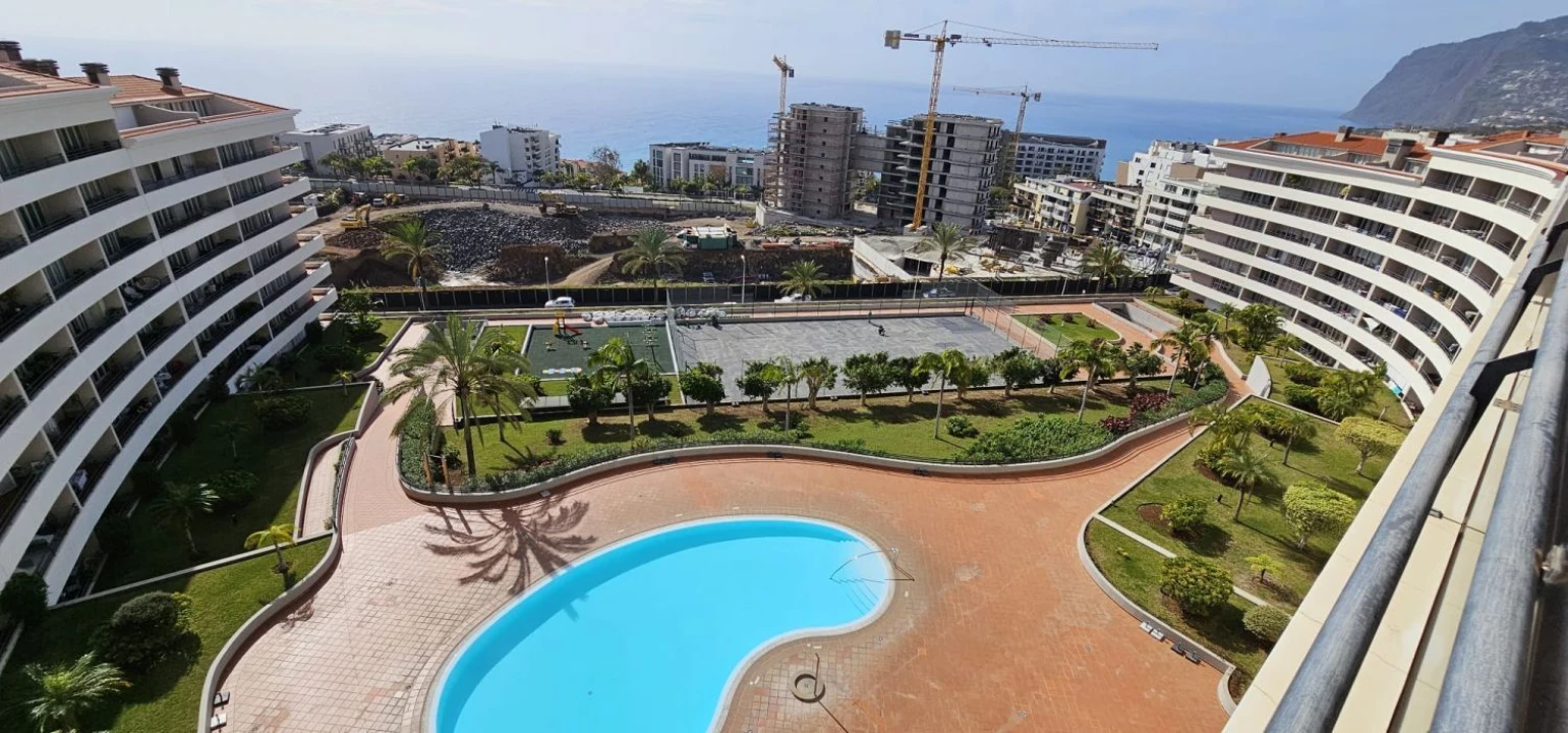 Apartamento T3 para Venda em São Martinho Foto 6