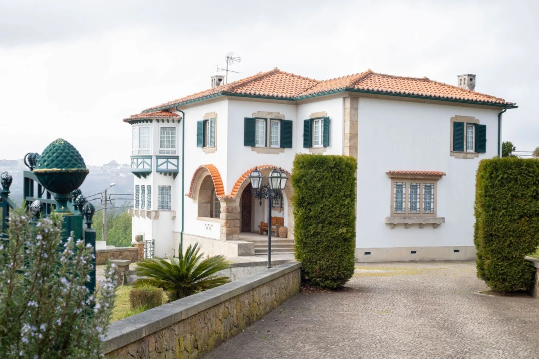 Moradia T5 para Venda em O. Azeméis, Riba-Ul, Ul, Macinhata Seixa, Madail Foto 5