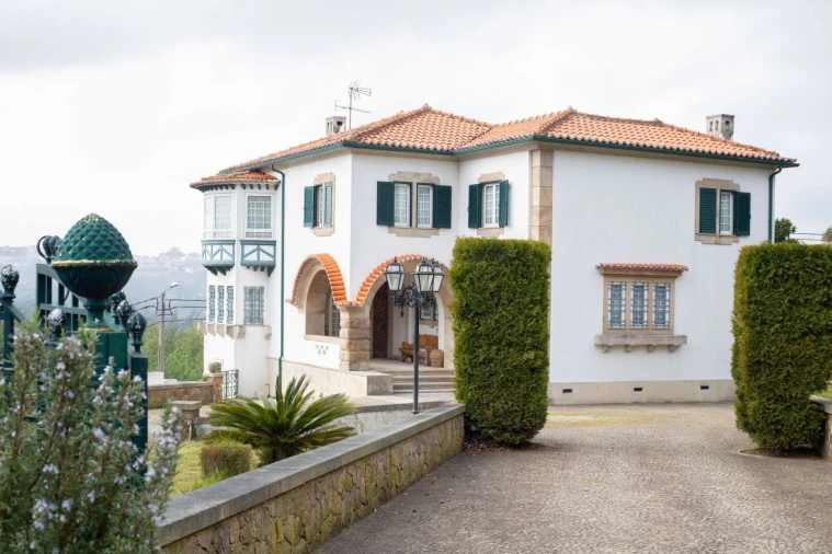 Moradia T5 para Venda em O. Azeméis, Riba-Ul, Ul, Macinhata Seixa, Madail Foto 5