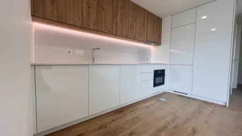 Apartamento T2 para Venda em Glória e Vera Cruz
