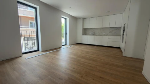 Apartamento T2 para Venda em Glória e Vera Cruz