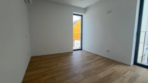 Apartamento T2 para Venda em Glória e Vera Cruz