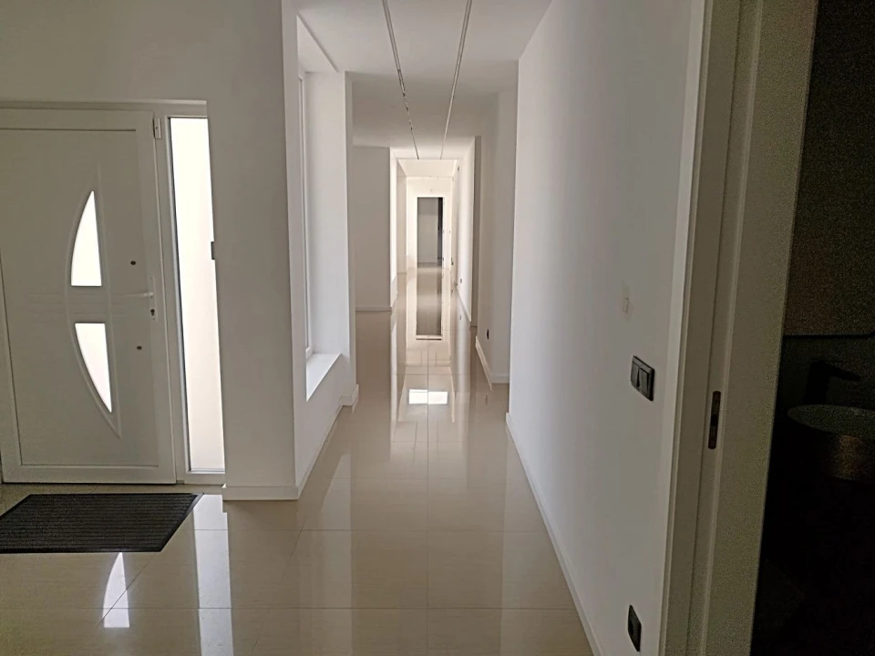 Moradia T5 para Venda em Aradas Foto 8