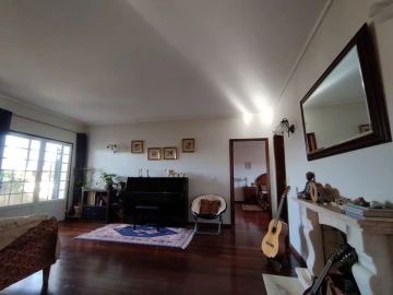 Moradia T5 para Venda em Aradas