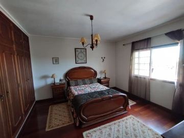 Moradia T5 para Venda em Aradas